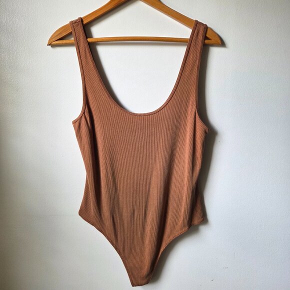 EUC DRESS FORUM TANK SCOOP NECK SUPER SOFT RIBBED BODYSUIT TANK SIZE LARGE - Picture 1 of 13